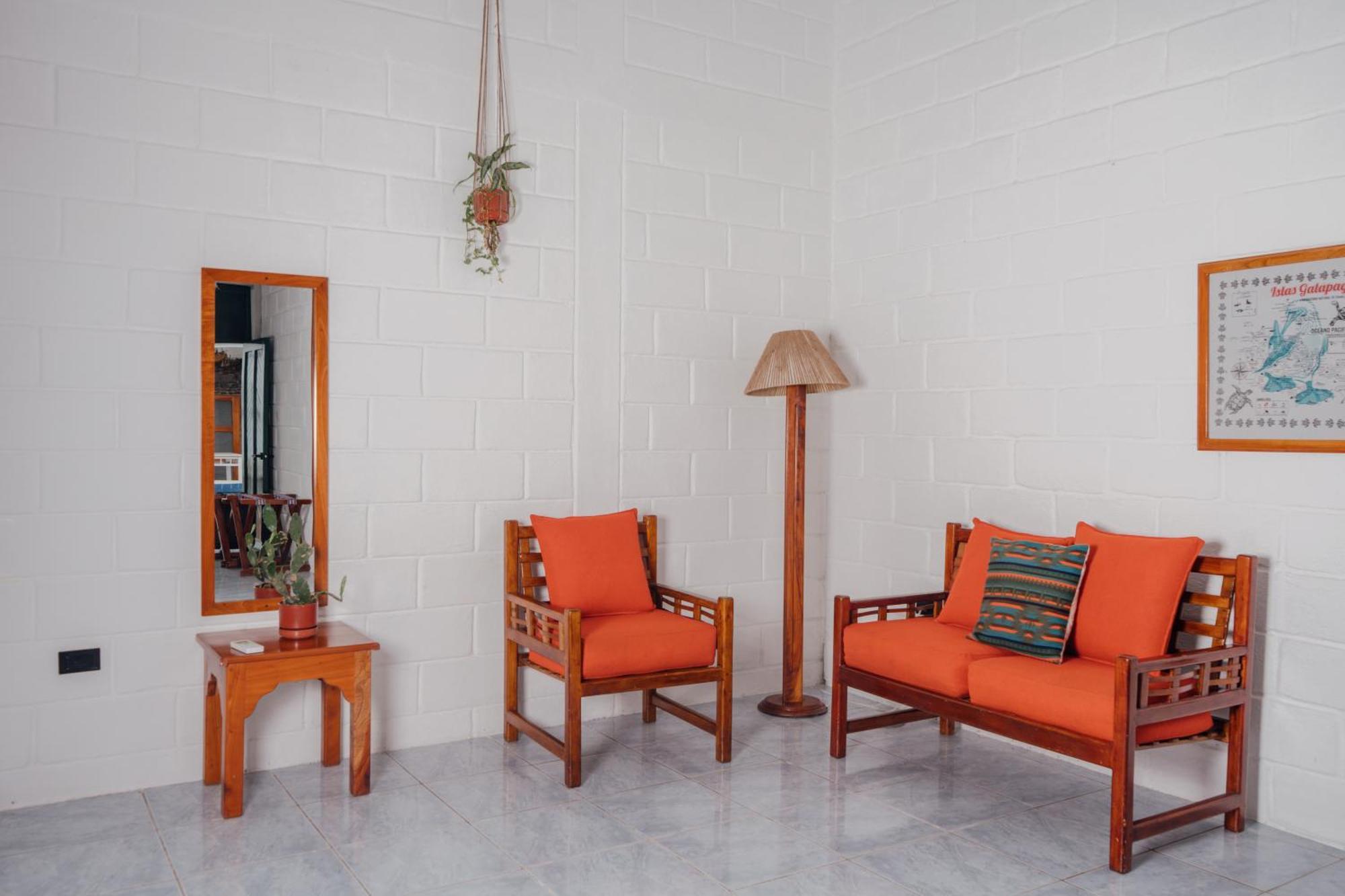 Hostal Pimampiro Puerto Baquerizo Moreno Zewnętrze zdjęcie